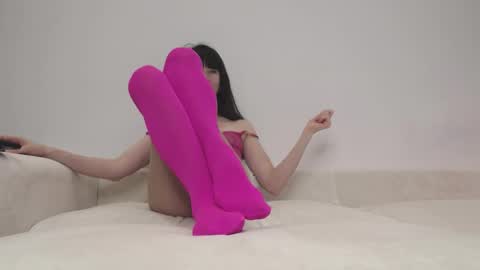 Snapshot of tinnysexygirl chatting on March 2025 09:42:01 AM MissMagicLegs online show from March 2025 09:42:01 AM