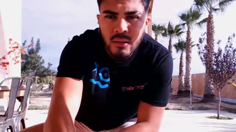 tinoclandestino online show from December 2024 10:19:02 AM