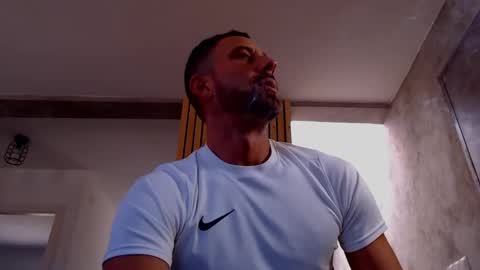 tinoclandestino online show from February 2025 10:37:02 AM