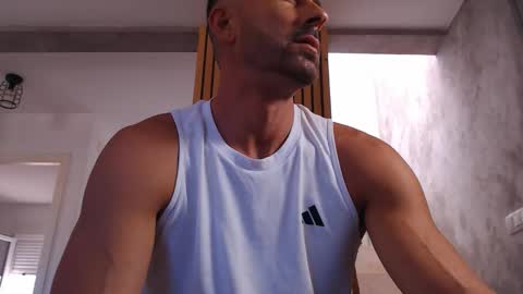 tinoclandestino online show from September 2025 08:24:01 AM