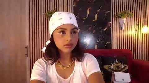 Snapshot of tiny_cherry chatting on June 2026 05:17:02 AM Tiny online show from June 2026 05:17:02 AM