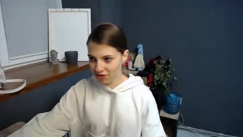 Gloria online show from March 2025 07:27:02 AM