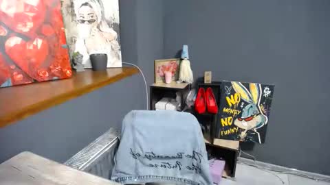 Gloria online show from September 2025 06:35:01 AM