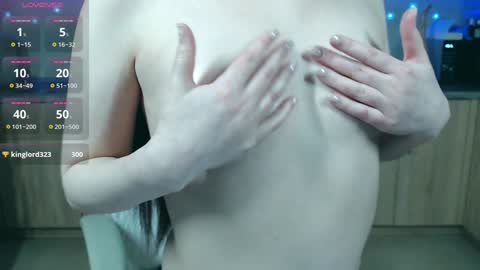 Snapshot of tiny_pixiee chatting on January 2025 07:10:02 PM Kira online show from January 2025 07:10:02 PM