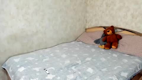 tiny_sparkling online show from June 2026 05:56:02 PM