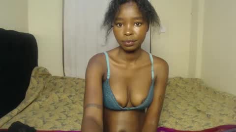 Snapshot of tiny_spoiler chatting on January 2025 02:51:02 AM tiny_spoiler online show from January 2025 02:51:02 AM