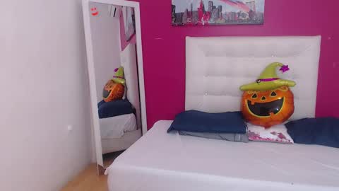 Snapshot of tiny_whore18 chatting on November 2025 10:12:02 AM tiny_whore18 online show from November 2025 10:12:02 AM