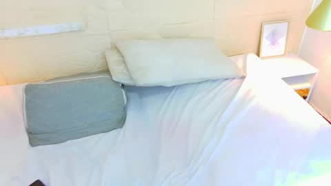 tiny_whore18 online show from May 2026 04:36:02 PM