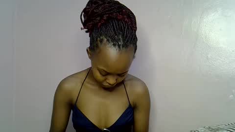 Snapshot of tinybarbie_ chatting on September 2025 06:18:01 AM Barbie online show from September 2025 06:18:01 AM