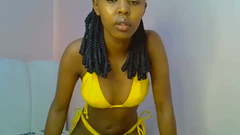 Snapshot of tinybarbie_ chatting on November 2025 12:28:02 PM Barbie online show from November 2025 12:28:02 PM