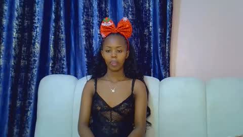 Snapshot of tinybarbie_ chatting on December 2025 09:54:01 PM Barbie online show from December 2025 09:54:01 PM
