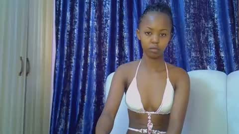 Snapshot of tinybarbie_ chatting on December 2025 11:06:01 AM Barbie online show from December 2025 11:06:01 AM