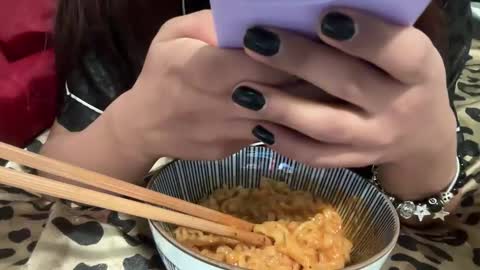 Snapshot of tinydaisy22 chatting on November 2025 06:38:02 AM tinydaisy22 online show from November 2025 06:38:02 AM