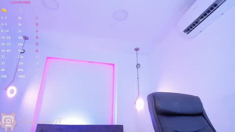 Luna  online show from December 2024 11:29:01 AM