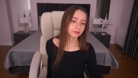 Snapshot of tinynataliee chatting on December 2025 02:38:01 AM tinynataliee online show from December 2025 02:38:01 AM