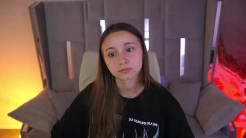 tinynataliee online show from July 2026 09:27:01 PM