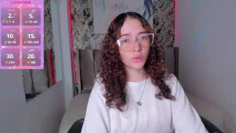 tinysophi online show from June 2026 02:21:02 PM