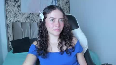 tinysophi online show from July 2026 03:38:01 PM
