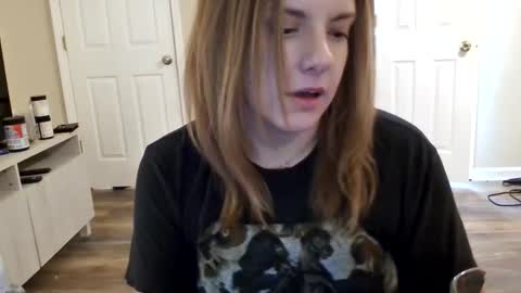 Snapshot of tinywithtiddies chatting on January 2026 05:34:02 AM tinywithtiddies online show from January 2026 05:34:02 AM