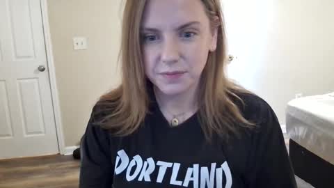 Snapshot of tinywithtiddies chatting on January 2026 01:31:02 AM tinywithtiddies online show from January 2026 01:31:02 AM