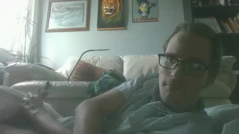 titlovercums online show from December 2025 05:21:02 PM