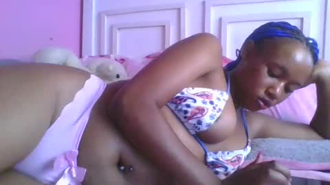 tits2002 online show from May 2026 05:23:01 AM