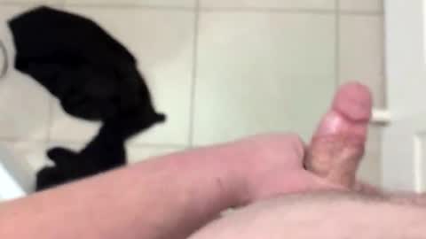 Snapshot of tiufs chatting on April 2026 08:21:02 AM tiufs online show from April 2026 08:21:02 AM