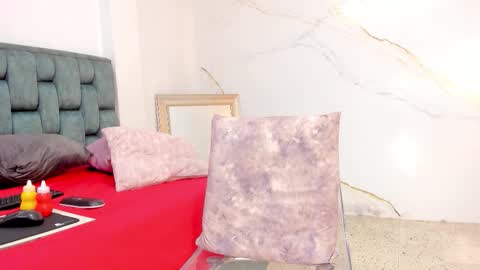 Tivizay online show from October 2025 02:41:01 PM