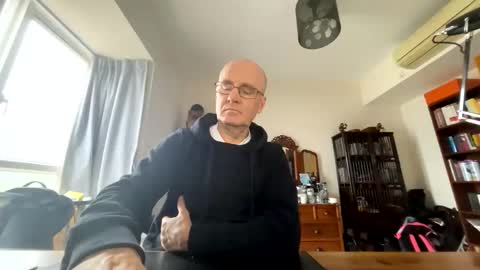 TKSnoopy online show from February 2026 02:15:01 AM