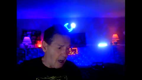 Snapshot of tkthedj chatting on September 2025 01:40:01 AM TK online show from September 2025 01:40:01 AM