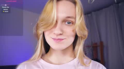 Snapshot of tobicovitt chatting on November 2025 06:14:01 AM Mary online show from November 2025 06:14:01 AM