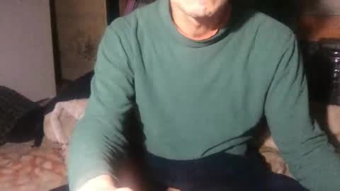 small man online show from December 2025 08:27:02 PM