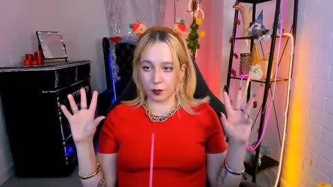 Tolli Moll online show from December 2024 12:06:01 PM