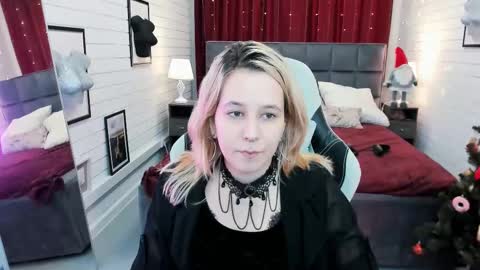 Tolli Moll online show from January 2025 05:22:02 AM