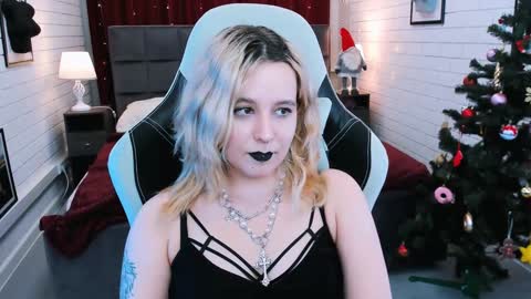 Tolli Moll online show from January 2025 11:26:02 AM