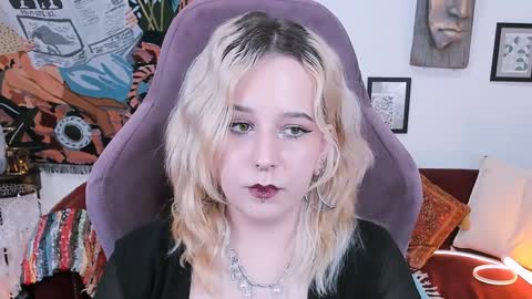 Tolli Moll online show from January 2025 08:15:02 AM