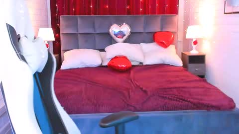 Tolli Moll online show from February 2025 04:22:02 PM