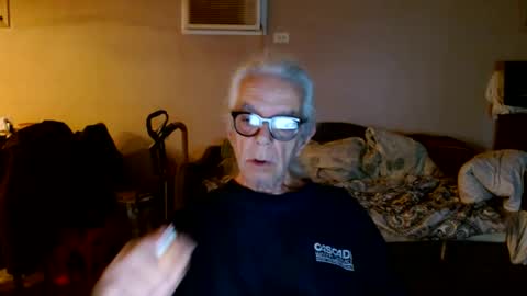 tom112292014 online show from November 2025 12:16:01 PM