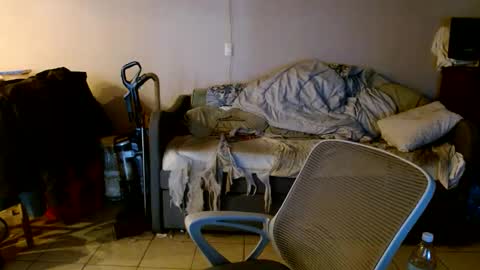 tom112292014 online show from December 2025 02:44:01 PM