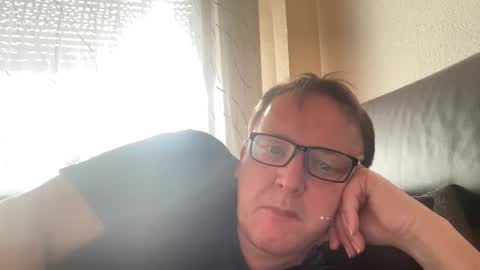 Snapshot of tom6644 chatting on February 2025 12:35:02 PM Tom online show from February 2025 12:35:02 PM