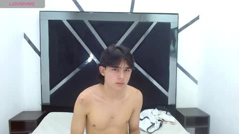 tom_0002 online show from October 2025 08:13:02 PM