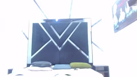 tom_0002 online show from October 2025 08:33:02 PM