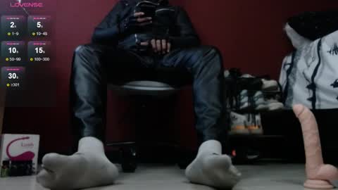 Tom online show from December 2024 11:35:02 PM