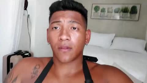 Tom online show from March 2025 06:16:01 PM