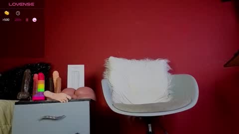 Tom online show from December 2025 01:33:02 AM