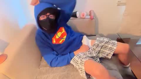 Snapshot of tom_curioustraight chatting on May 2026 03:52:01 PM tom curiustraight online show from May 2026 03:52:01 PM