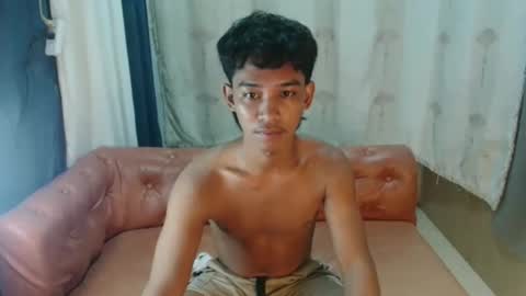 Snapshot of tom_denzel chatting on March 2026 05:04:01 PM jay online show from March 2026 05:04:01 PM