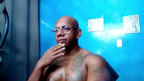 Snapshot of tom_miller chatting on December 2025 12:52:02 AM Tom Miller online show from December 2025 12:52:02 AM