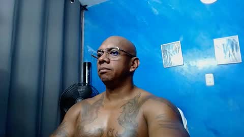 Snapshot of tom_miller chatting on February 2026 06:50:01 PM Tom Miller online show from February 2026 06:50:01 PM