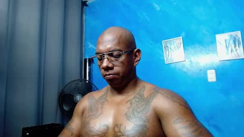 Snapshot of tom_miller chatting on February 2026 07:19:02 PM Tom Miller online show from February 2026 07:19:02 PM